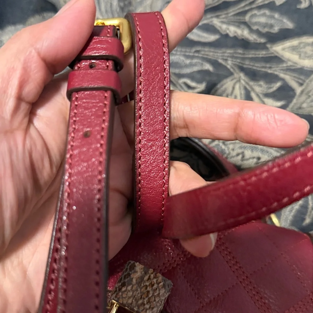 Authentic Jill Stuart Elegant Red Quilted Handbag with Lock and Key - Picture 13 of 13